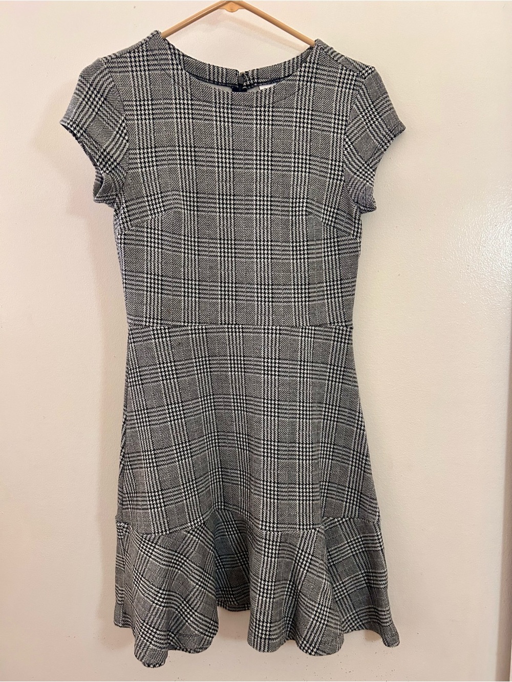 GAP Black Plaid Mini Dress Fit & Flare Peplum Jacquard Ponte Cotton Size 2 XS